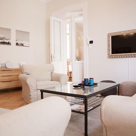 City Apartment บูดาเปสต์ ภายนอก รูปภาพ