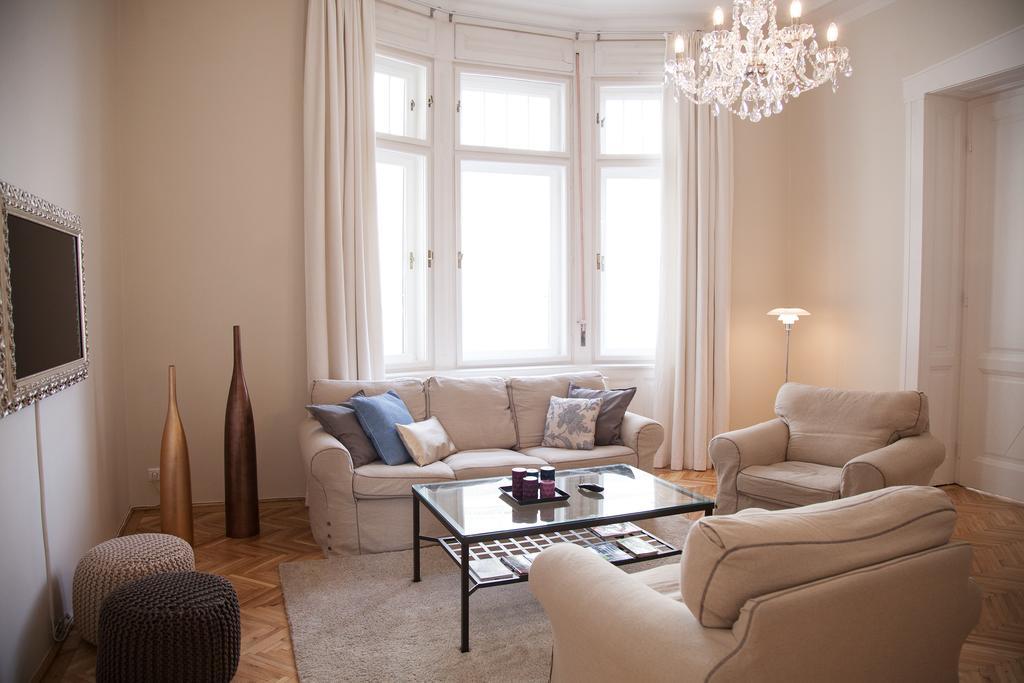 City Apartment บูดาเปสต์ ภายนอก รูปภาพ