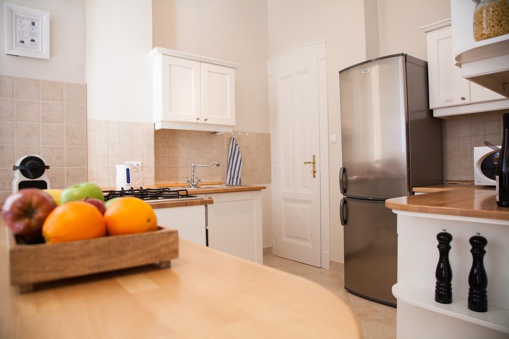 City Apartment บูดาเปสต์ ภายนอก รูปภาพ