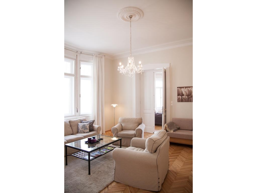 City Apartment บูดาเปสต์ ภายนอก รูปภาพ